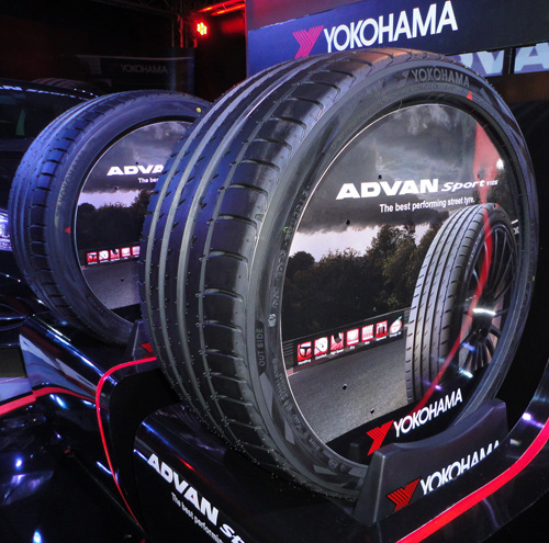 ‪ยาง Yokohama‬ รุ่น ADVAN Sport V105 โดดเด่นทั้งเรื่องรูปลักษณ์และสมรรถนะ ถูกใจคนที่ชื่นชอบความเร็วแน่นอน